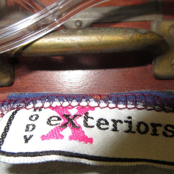 Stretchy Small Cropped Long Sleeve Top - Picture 2 of 3